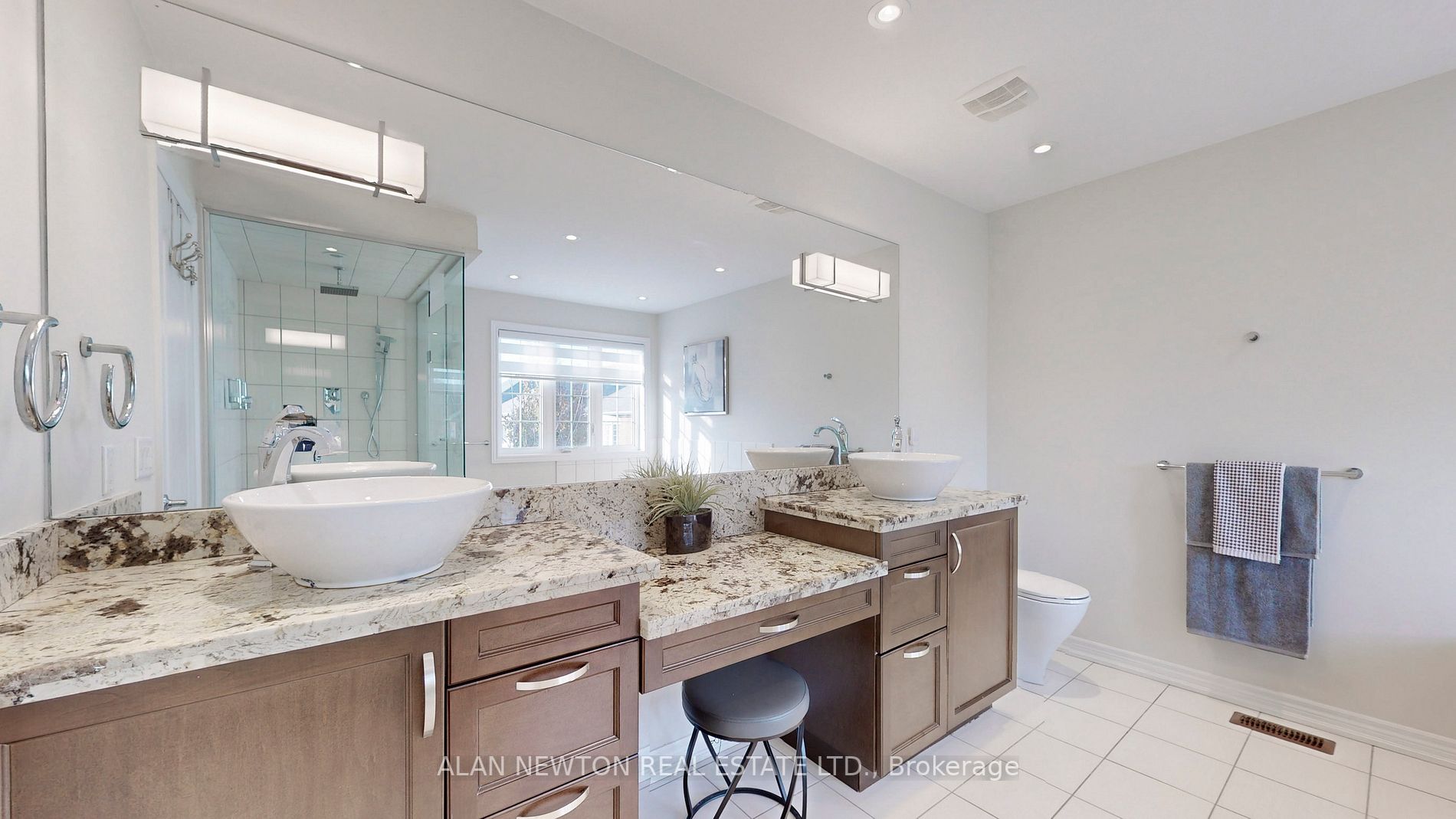 92 Glenheron Cres