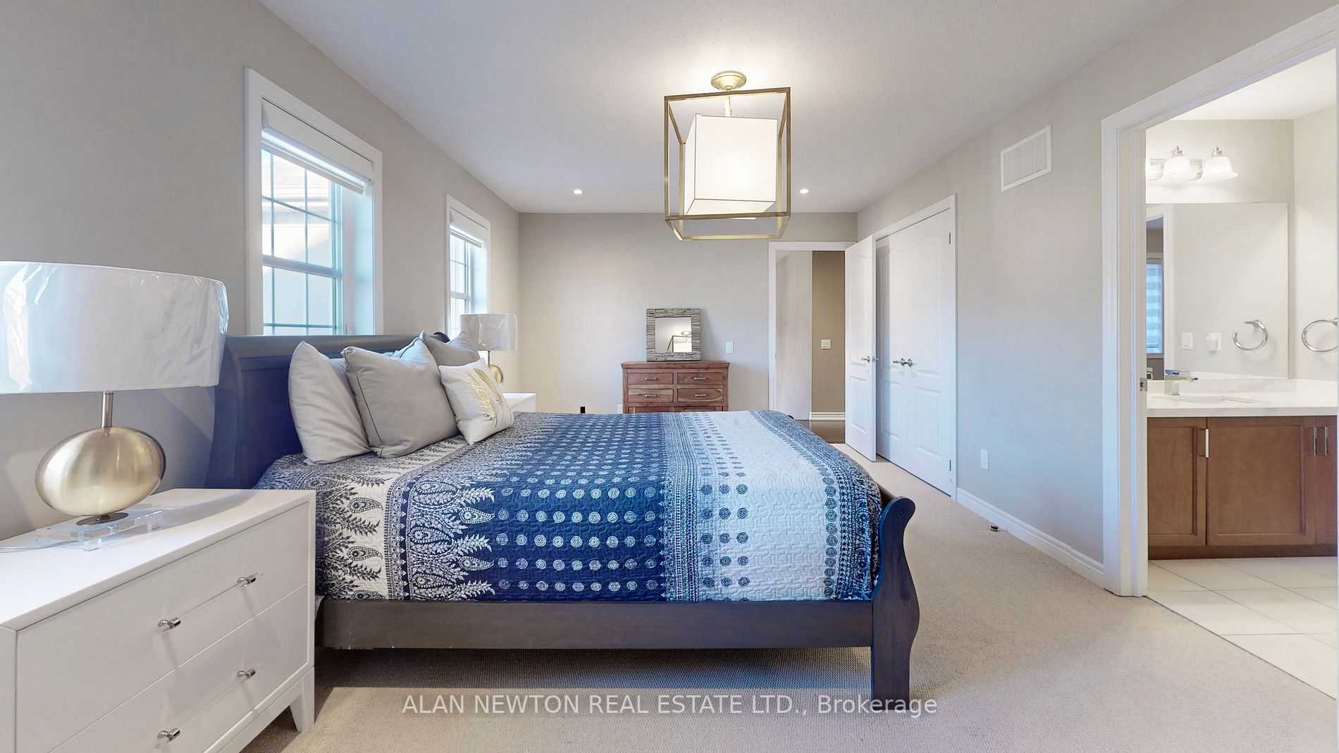 92 Glenheron Cres