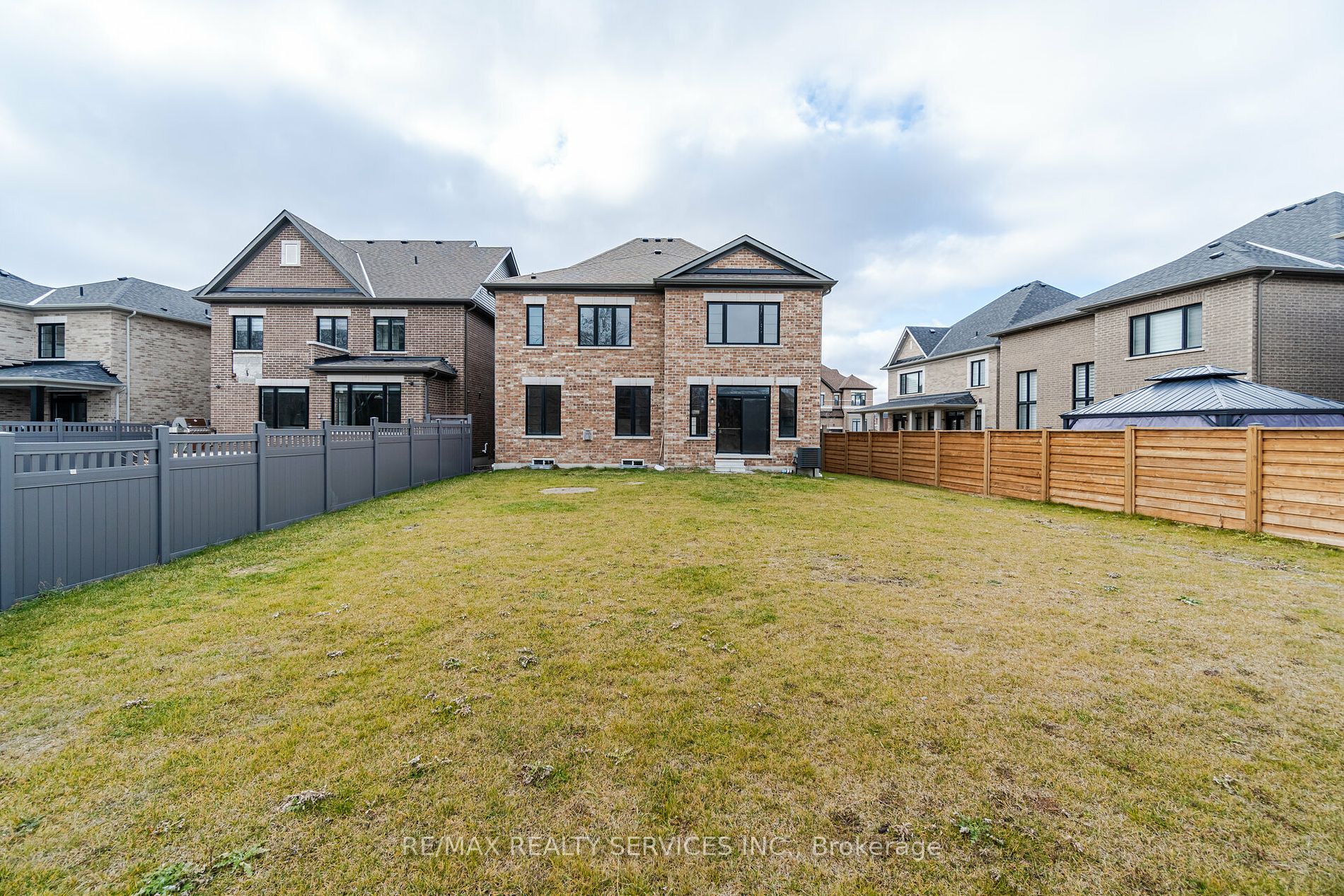 357 Mactier Dr