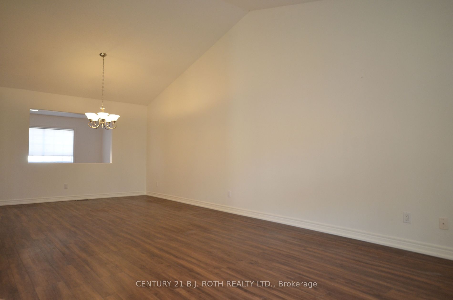 8 Cedar Crt