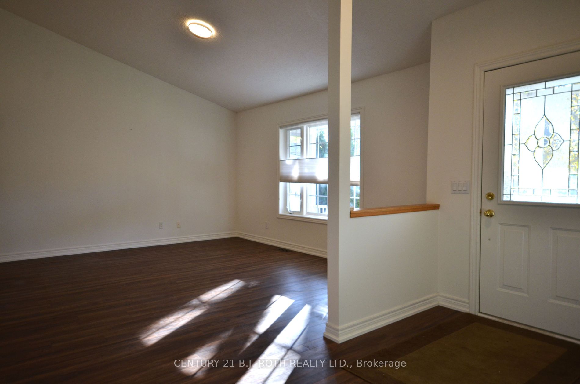 8 Cedar Crt