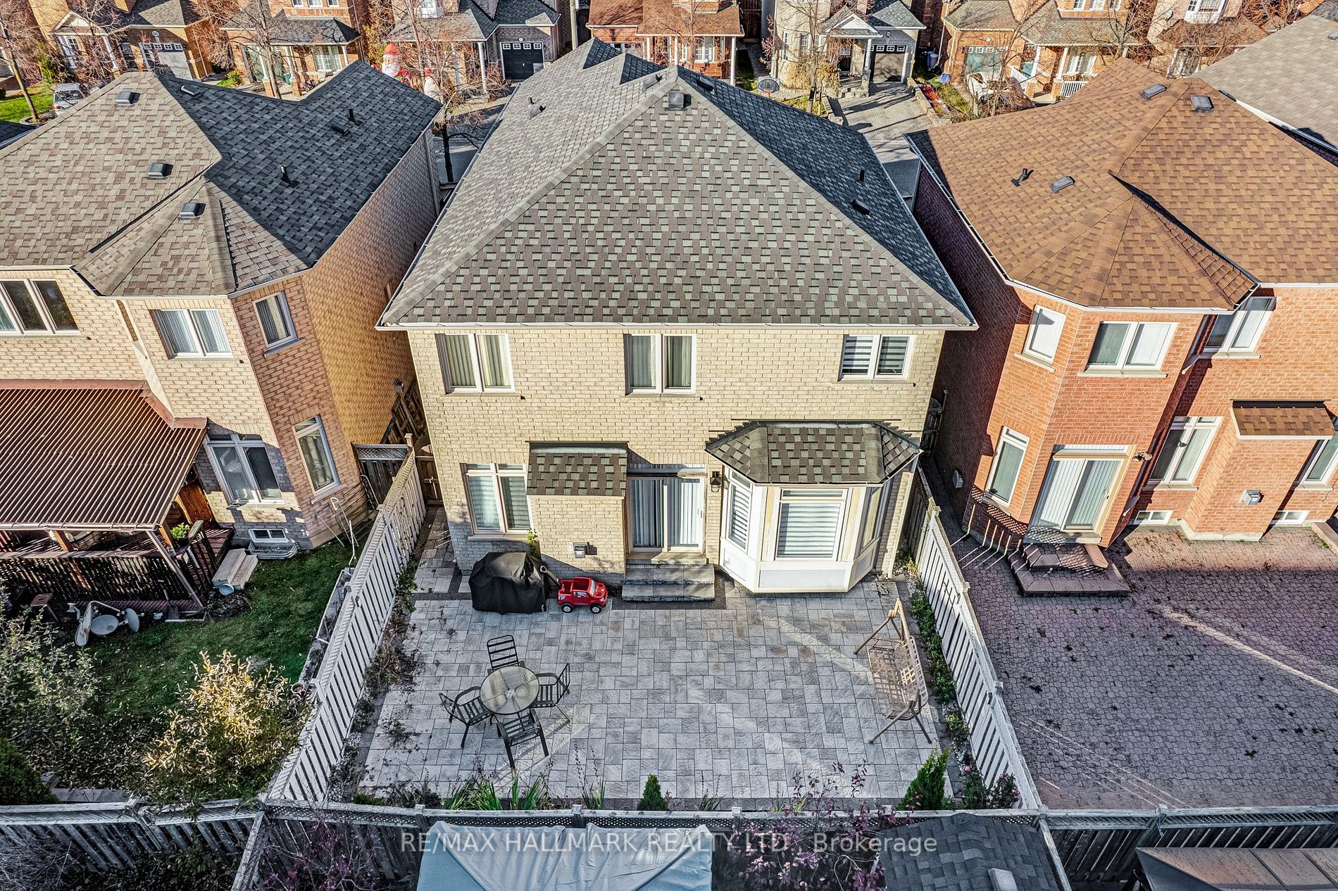 47 Amparo Dr