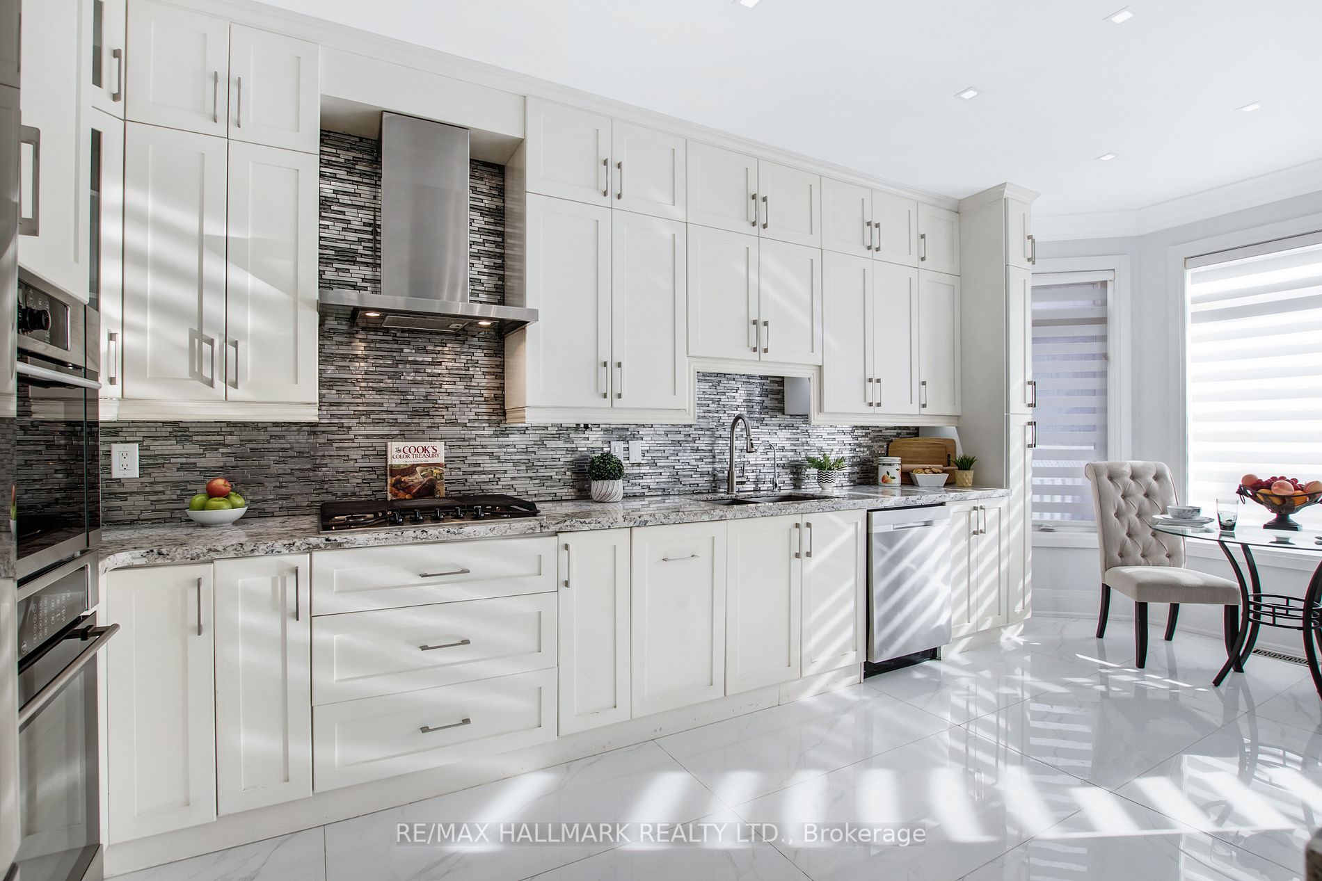 47 Amparo Dr