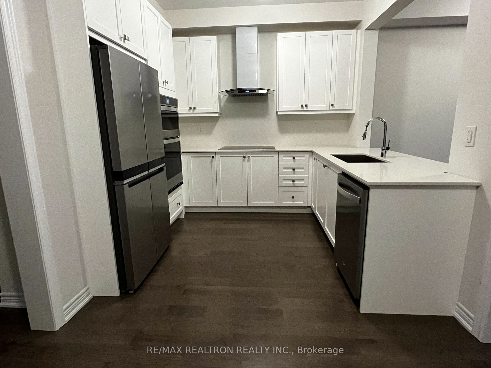 21 Boiton St