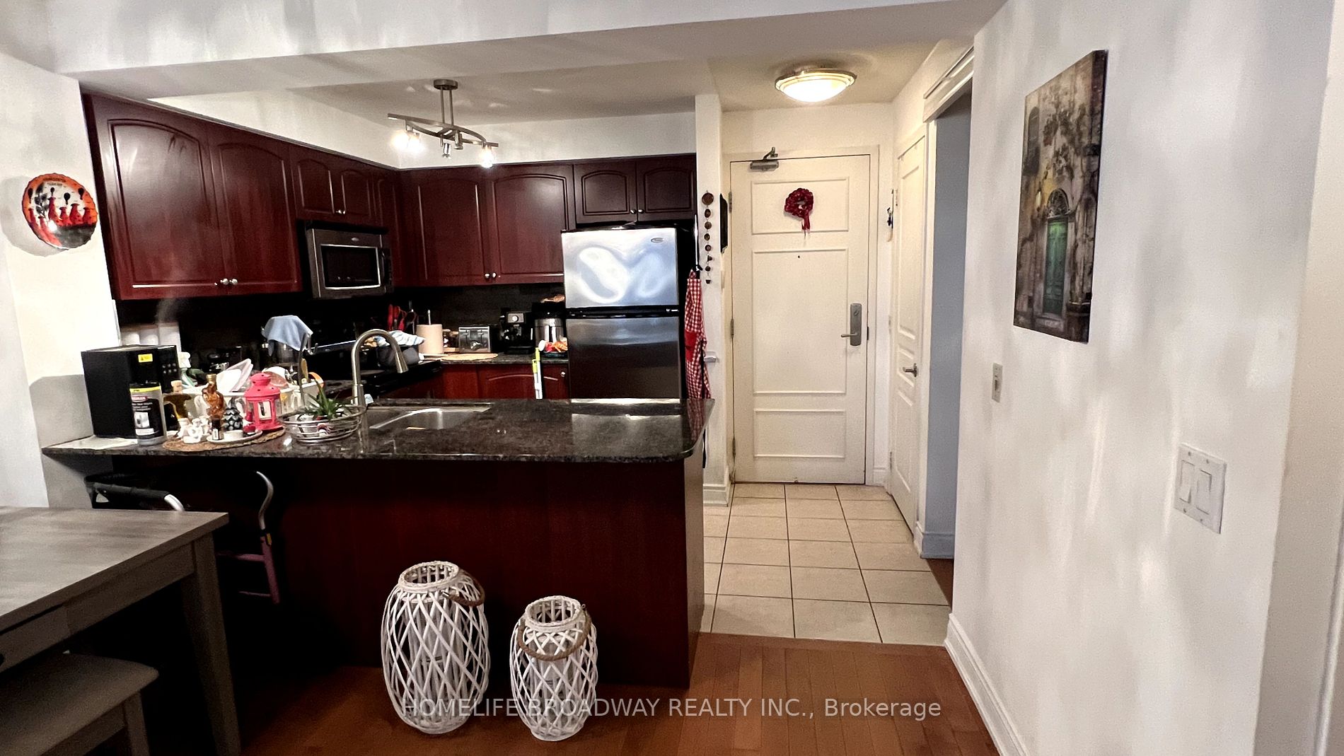 350 Red Maple Rd, #1108