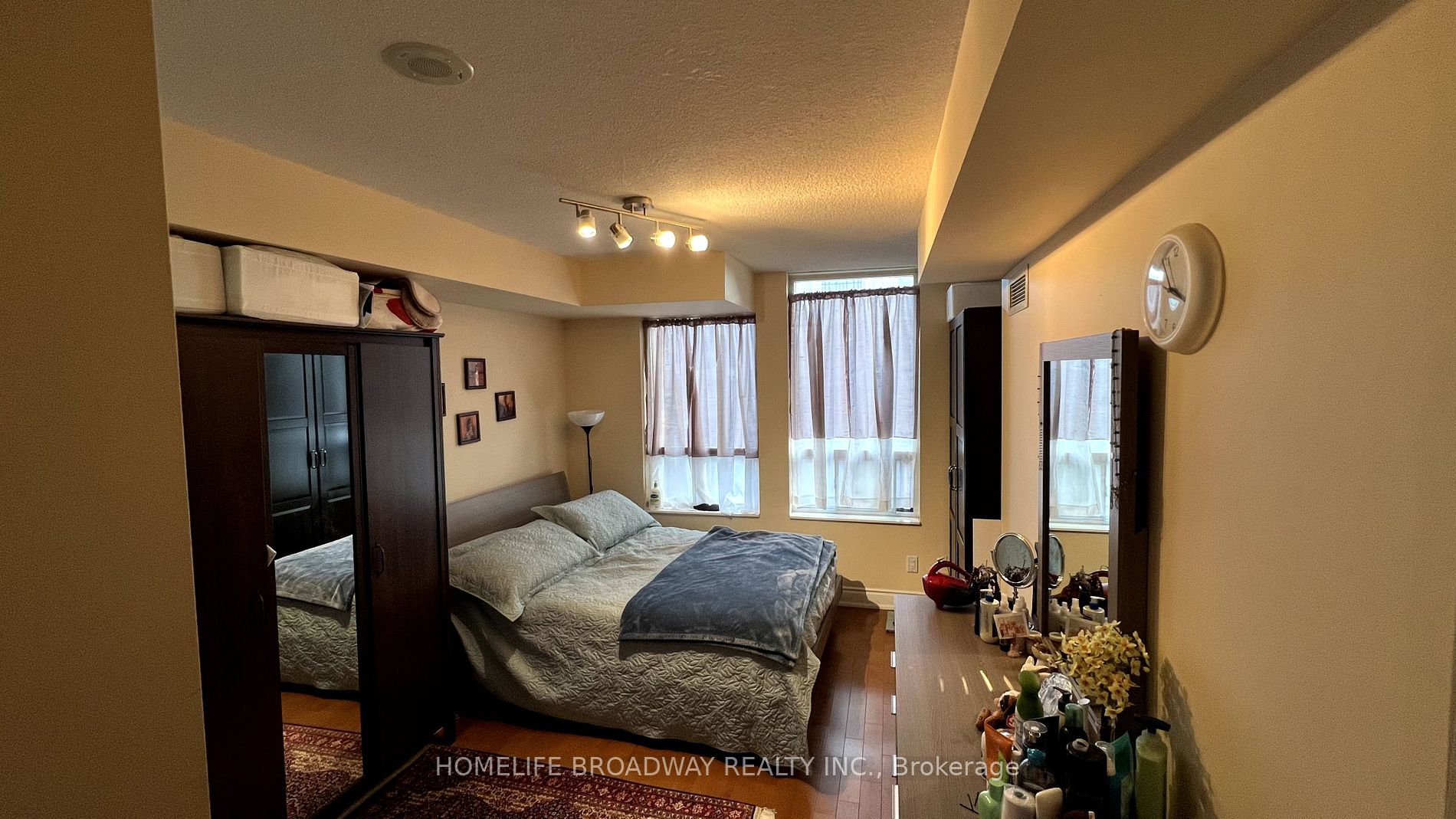 350 Red Maple Rd, #1108