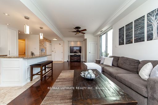 40 Harding Blvd W, #Ph15
