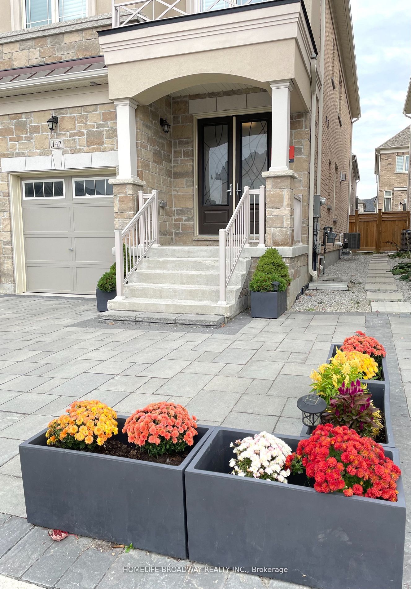 142 Drizzel Cres