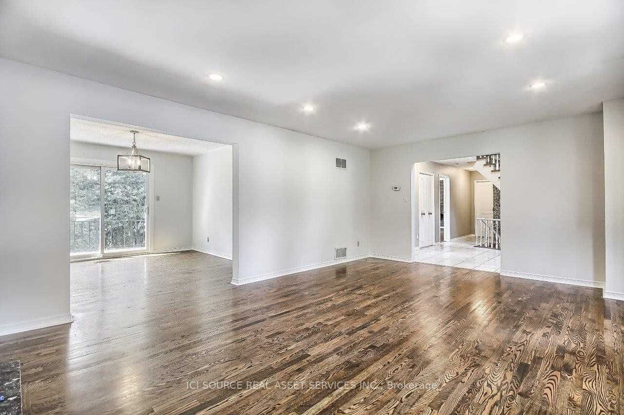 29 Bucks Green Rd, #Upper