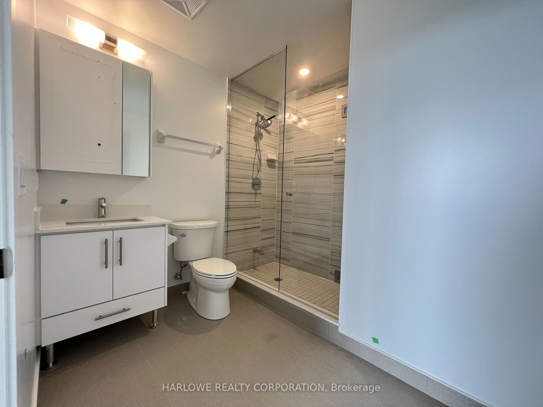 105 Oneida Cres, #2706