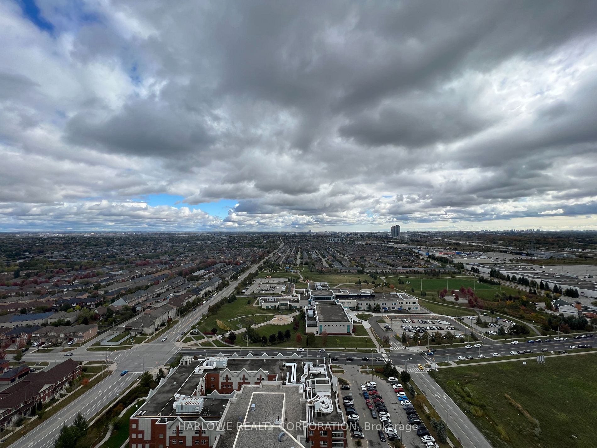 105 Oneida Cres, #2706