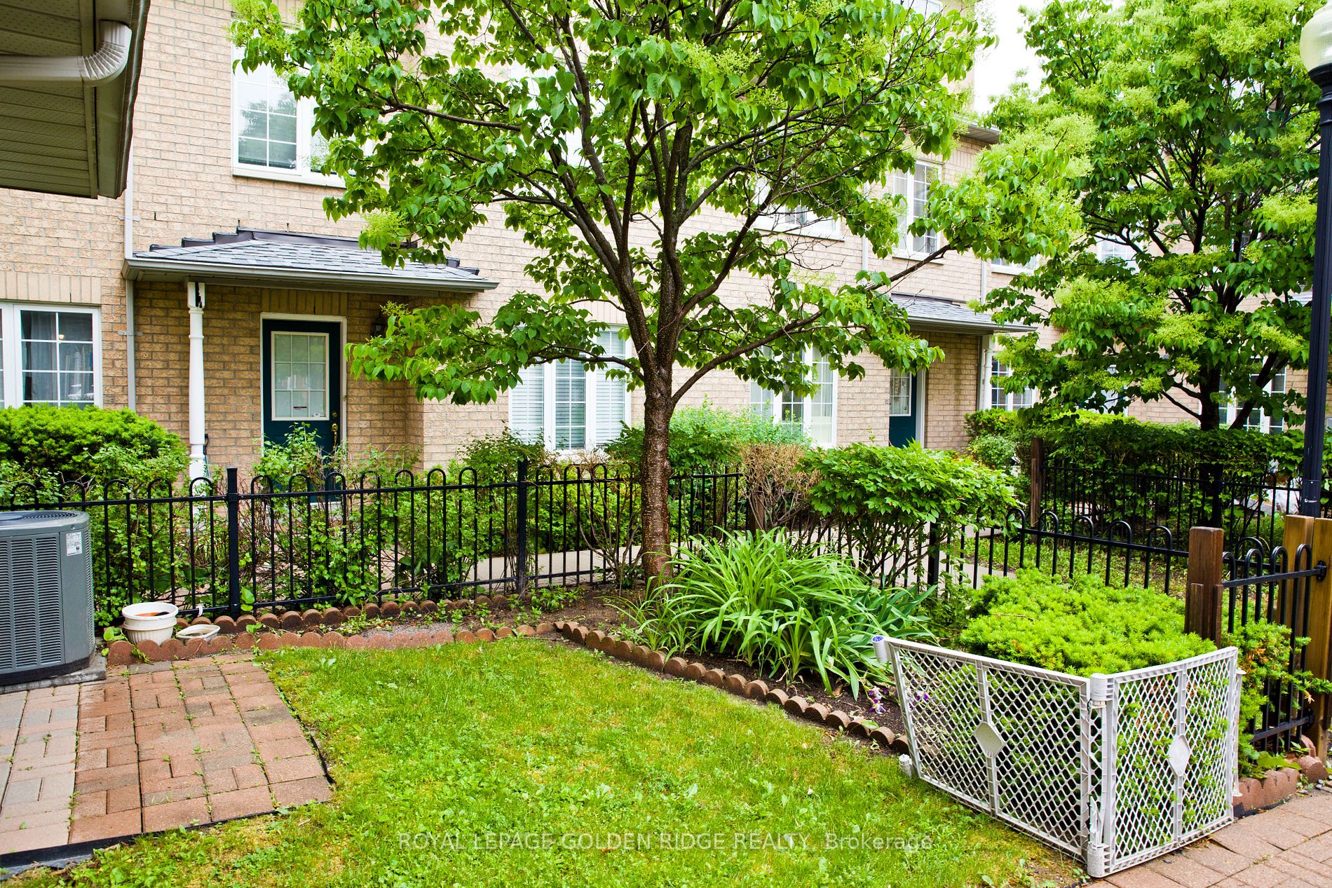 14 St. Moritz Way, #7