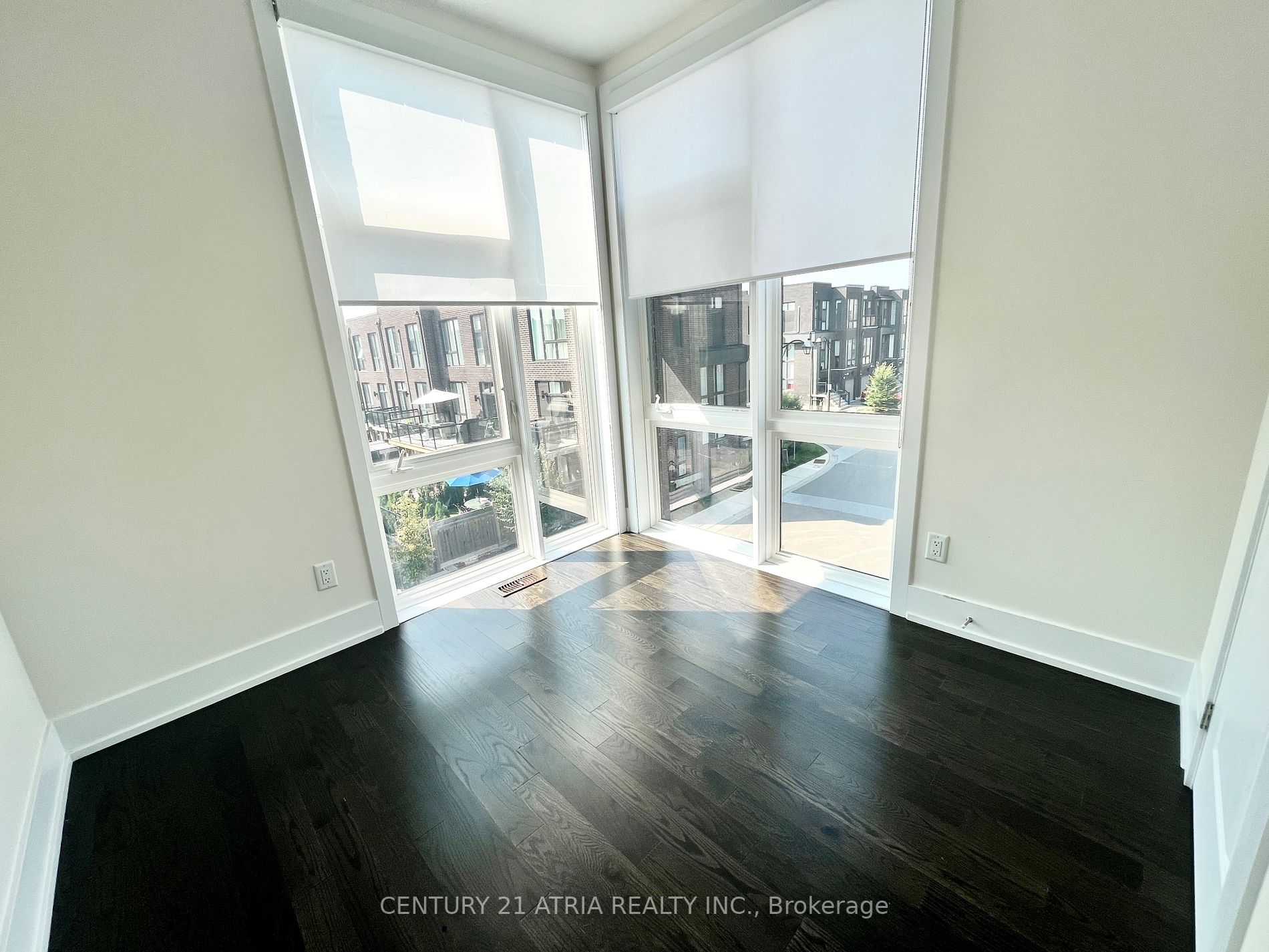 9154 Bathurst St