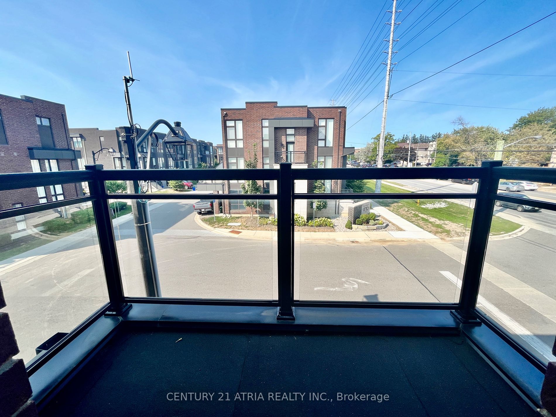 9154 Bathurst St