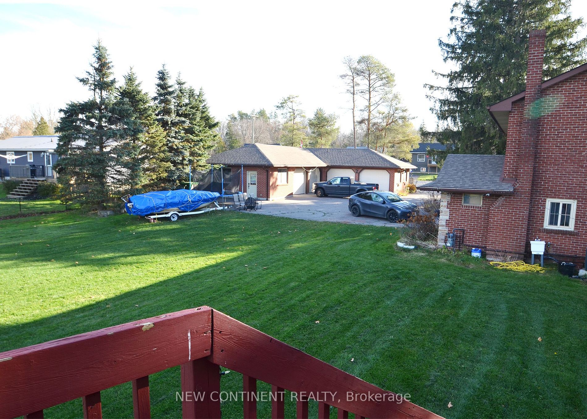 352 Pefferlaw Rd