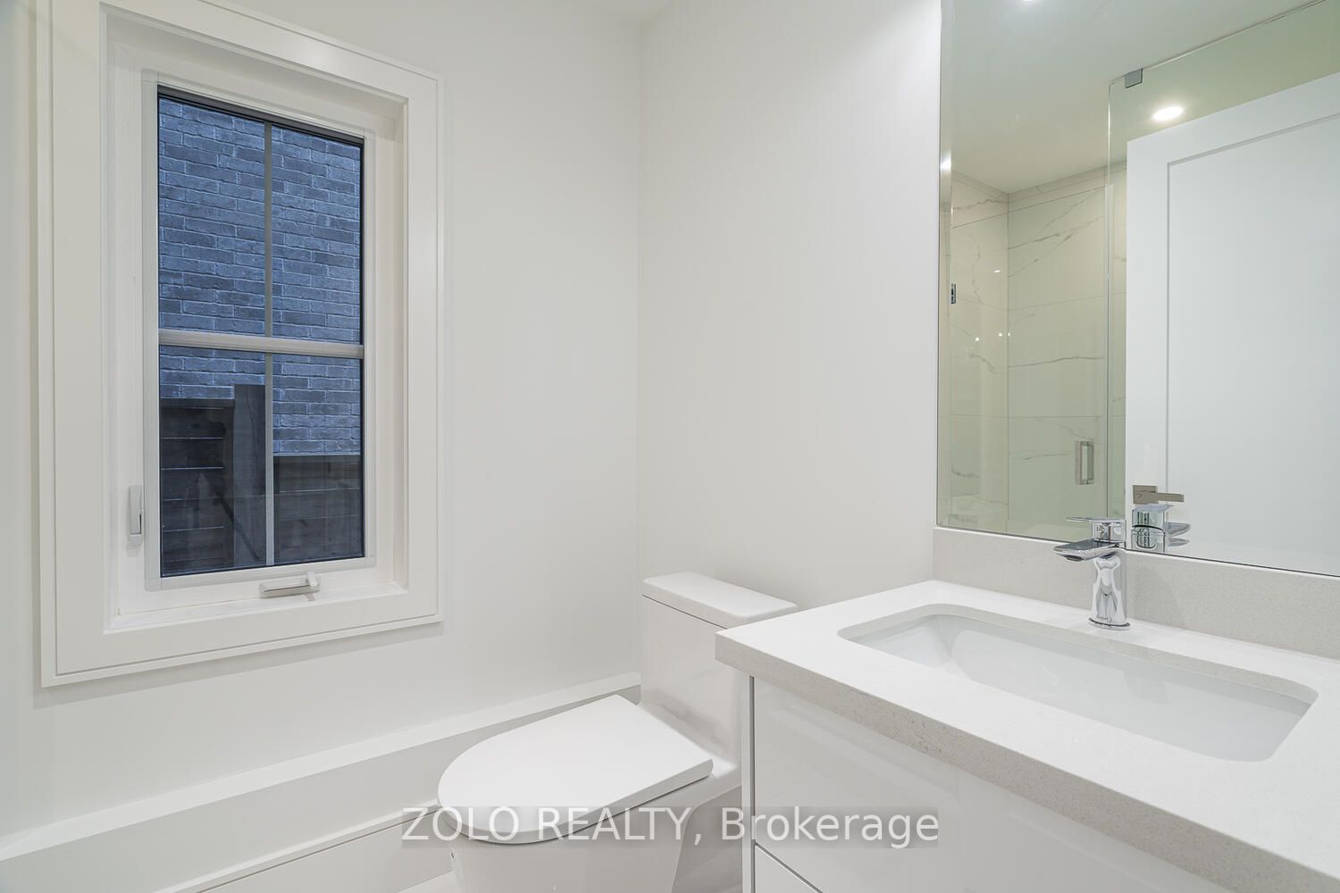 38 Mark St