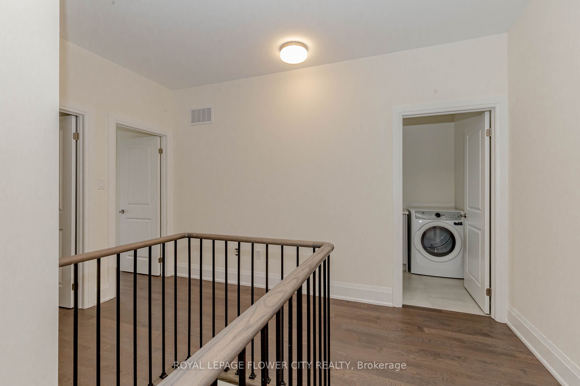 518 Kleinburg Summit Way