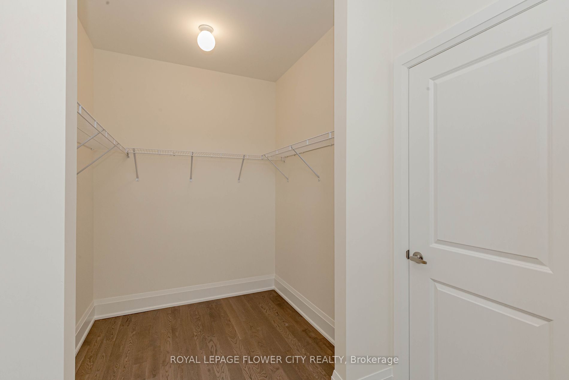 518 Kleinburg Summit Way