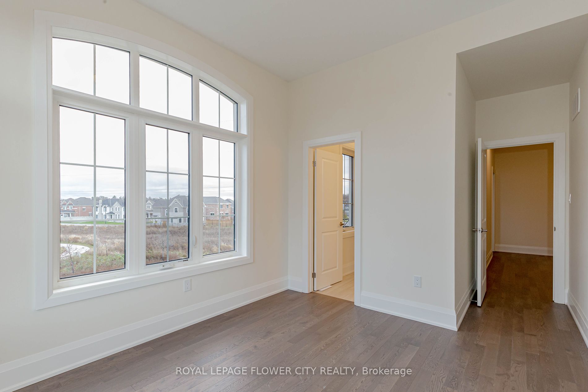 518 Kleinburg Summit Way