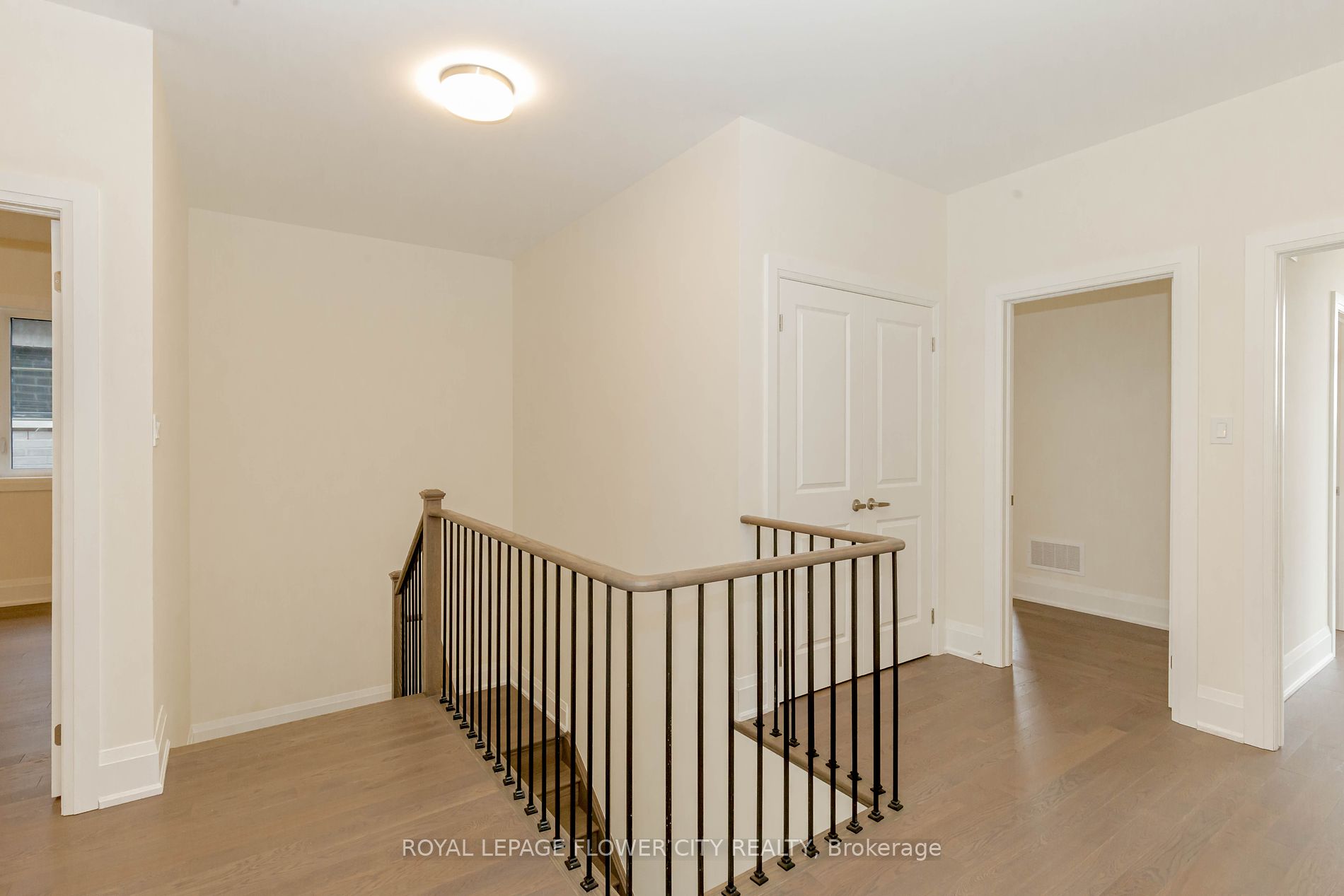 518 Kleinburg Summit Way