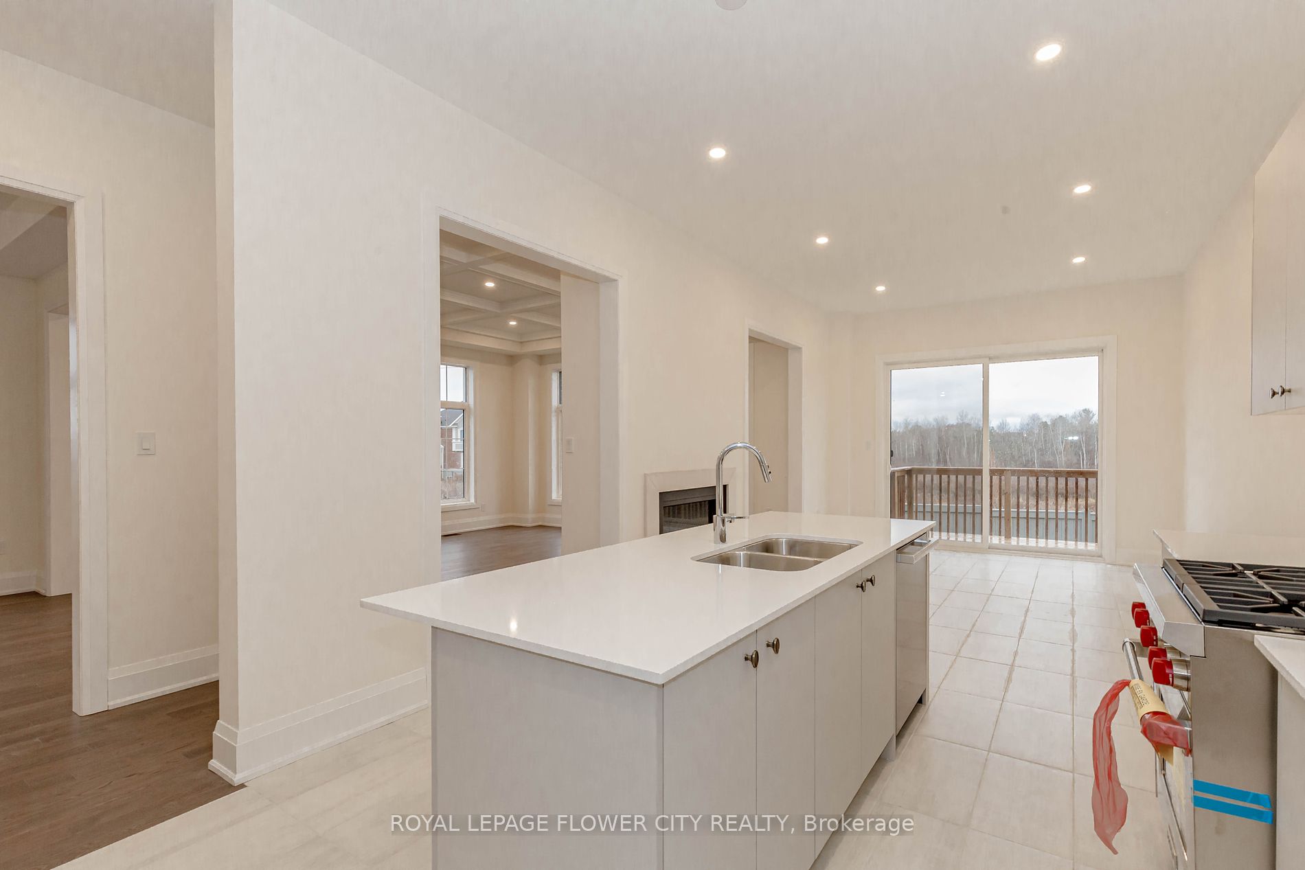 518 Kleinburg Summit Way
