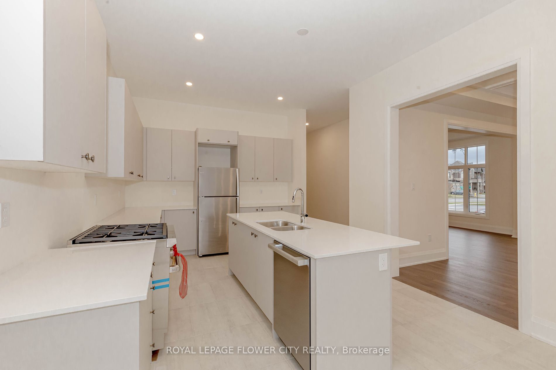 518 Kleinburg Summit Way