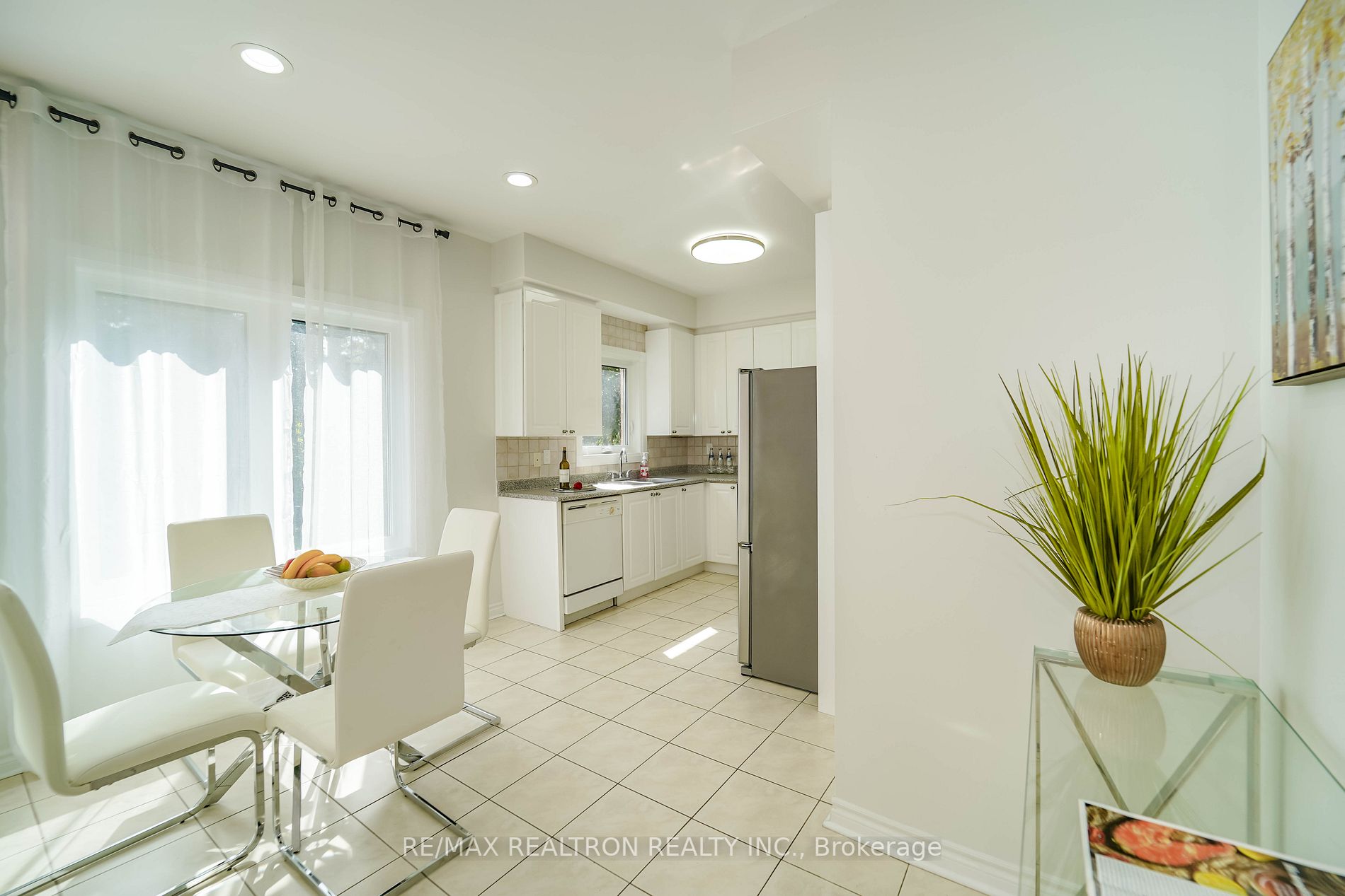 87 Worthington Ave
