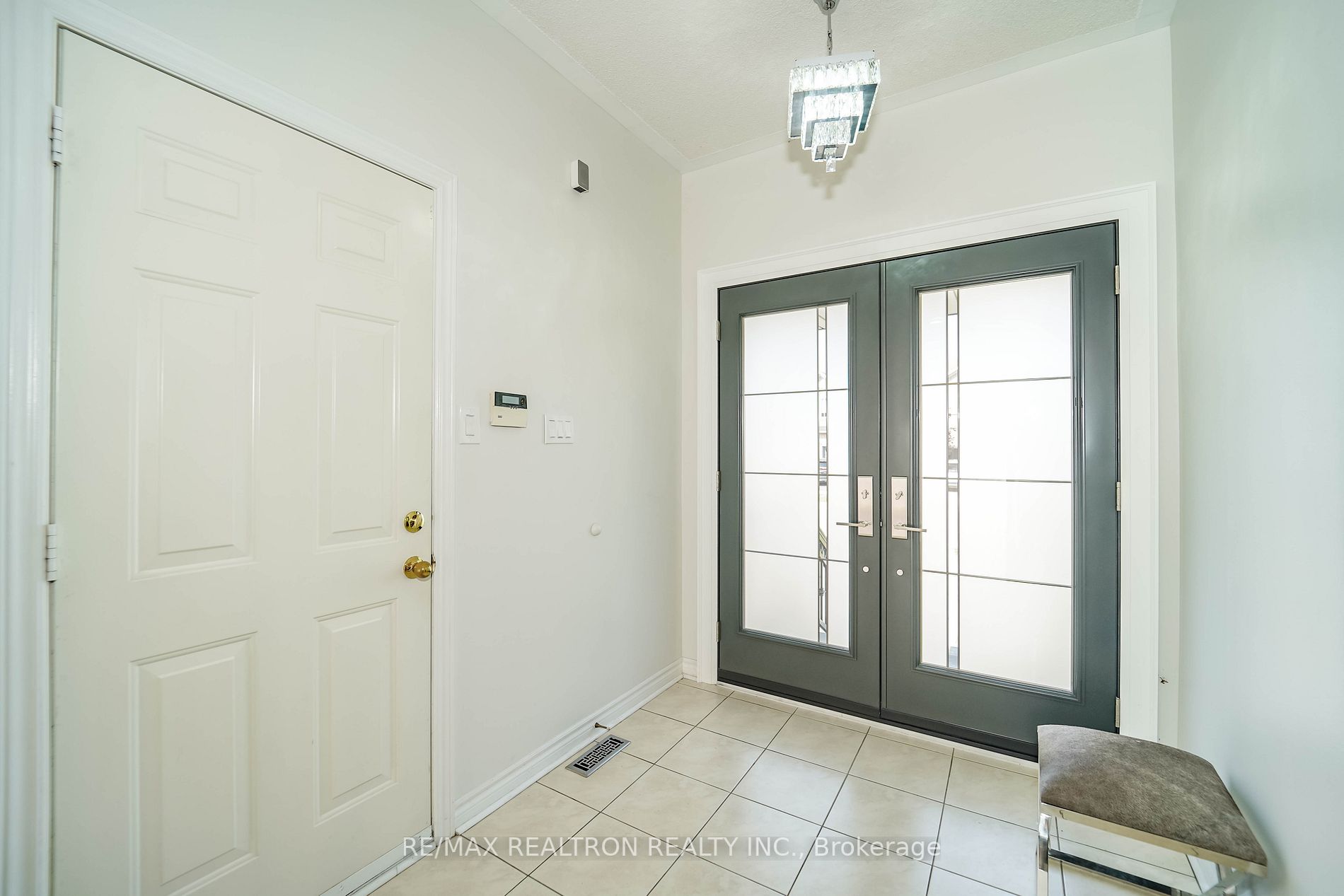 87 Worthington Ave