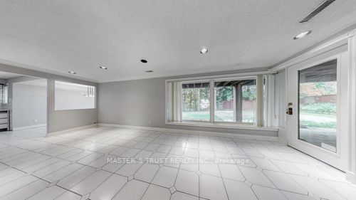 45 Briarwood Rd W