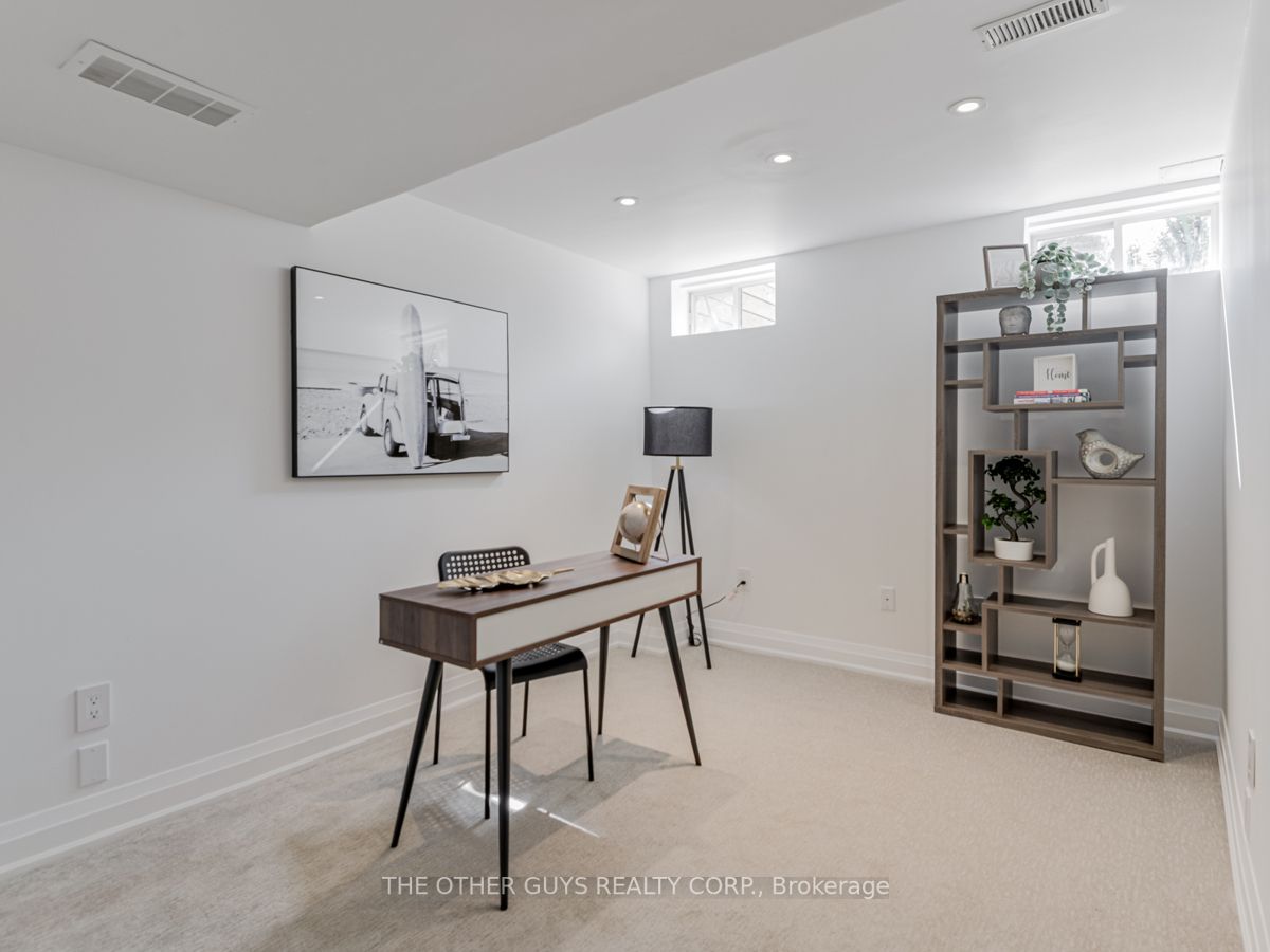 61 Village Vista Way
