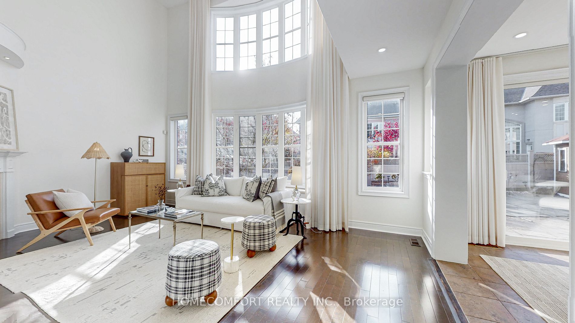40 Gladue St