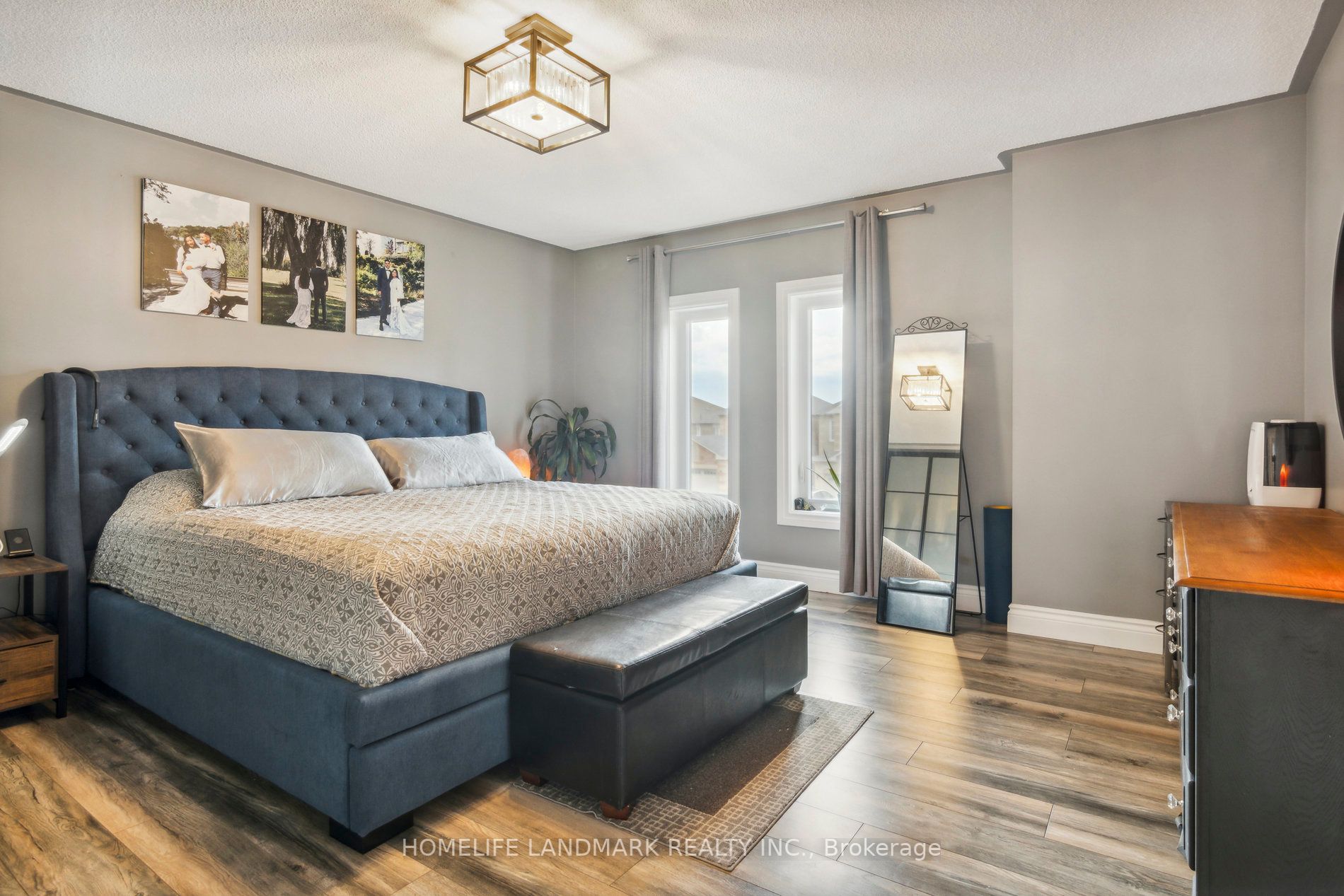 12 Breeze Dr