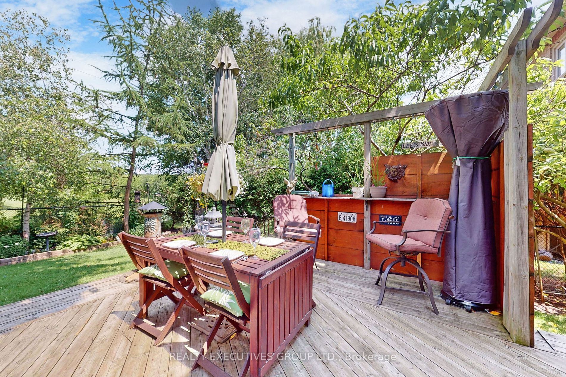 110 Hammerstone Cres