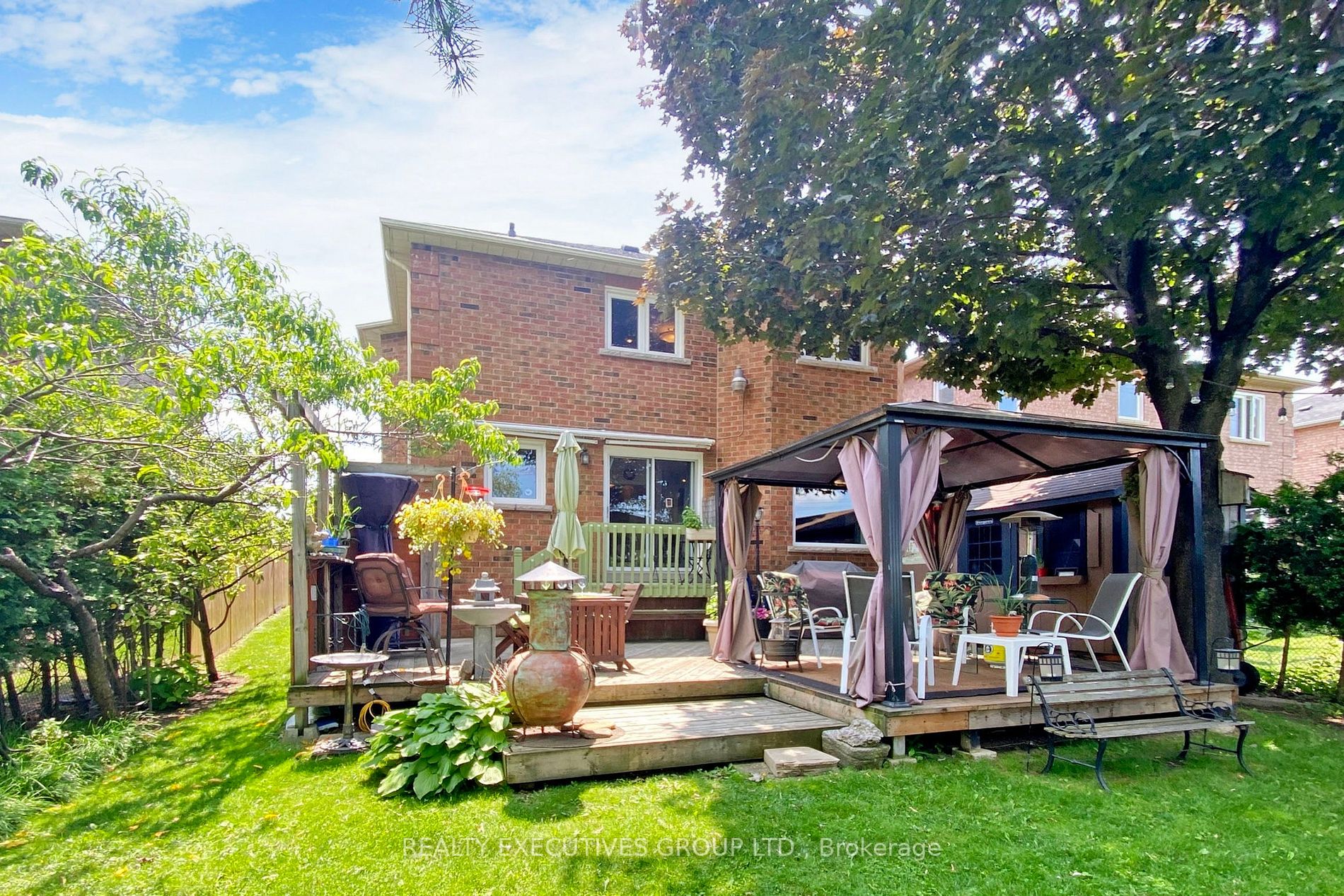110 Hammerstone Cres