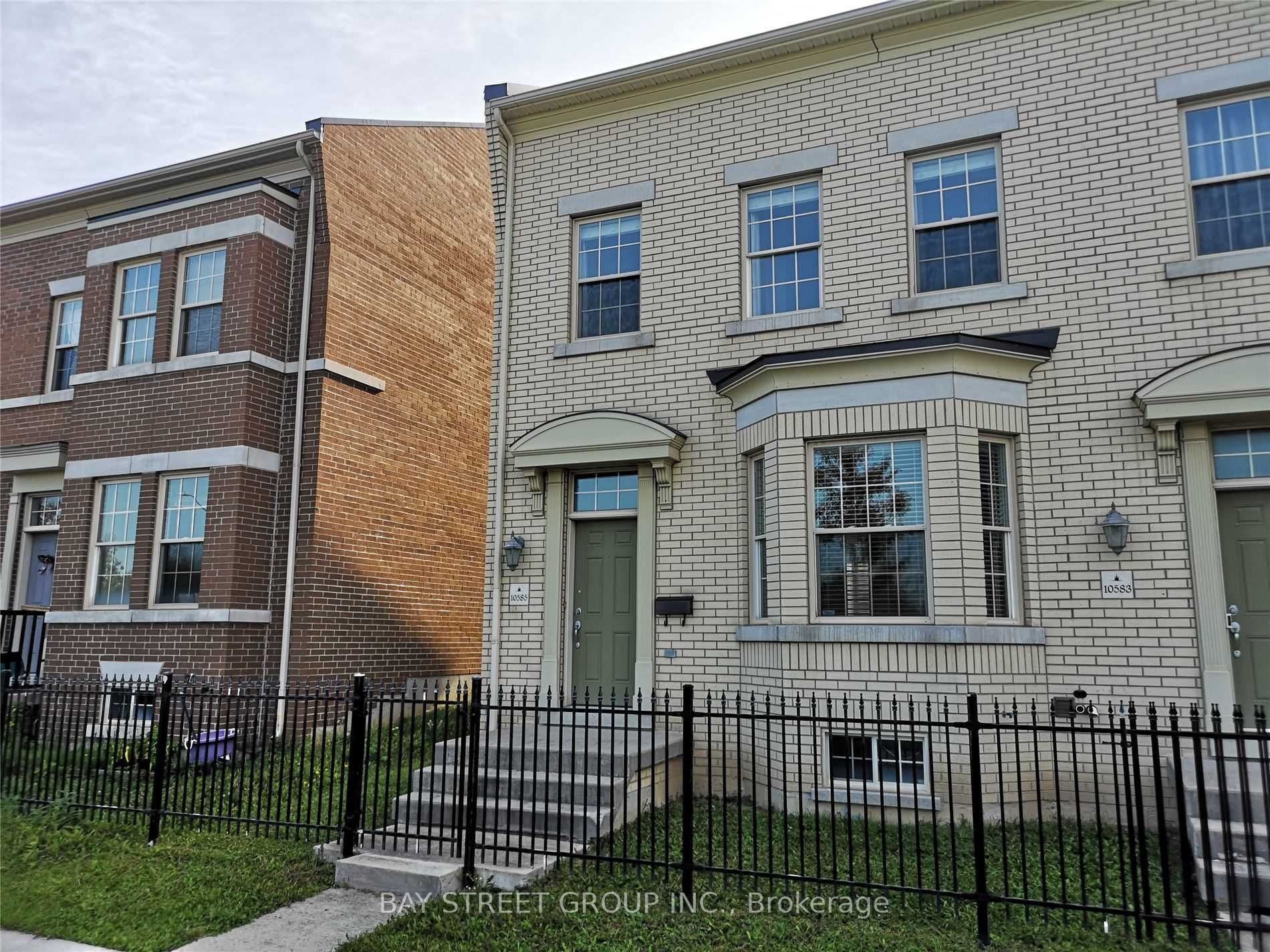 10585 Woodbine Ave