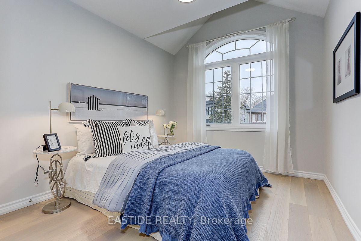 41 Portage Ave