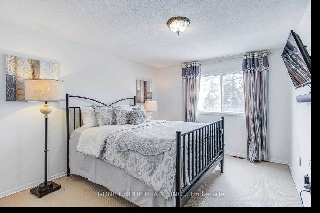 163 Campbell Ave