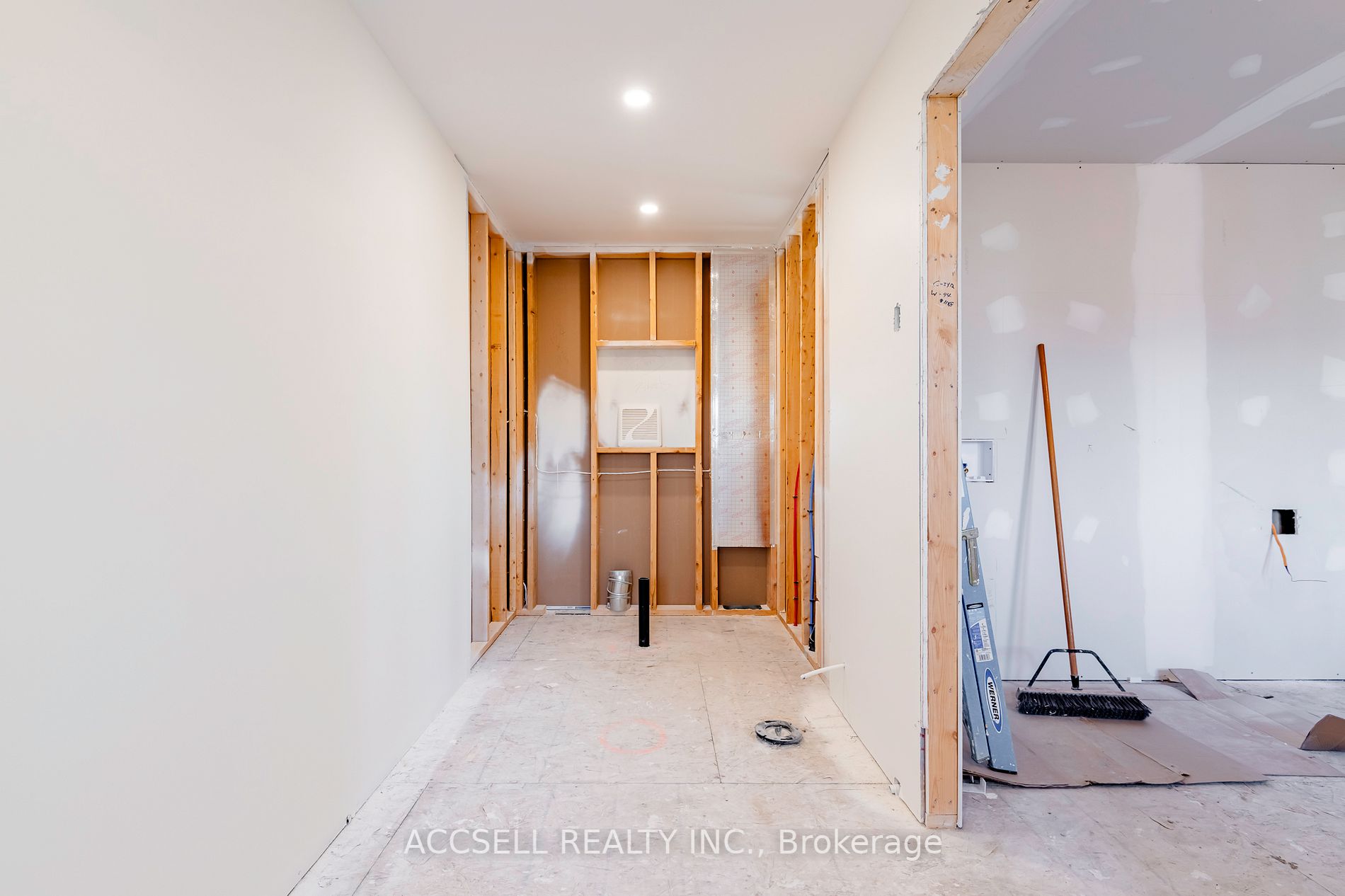 21A Wellington St