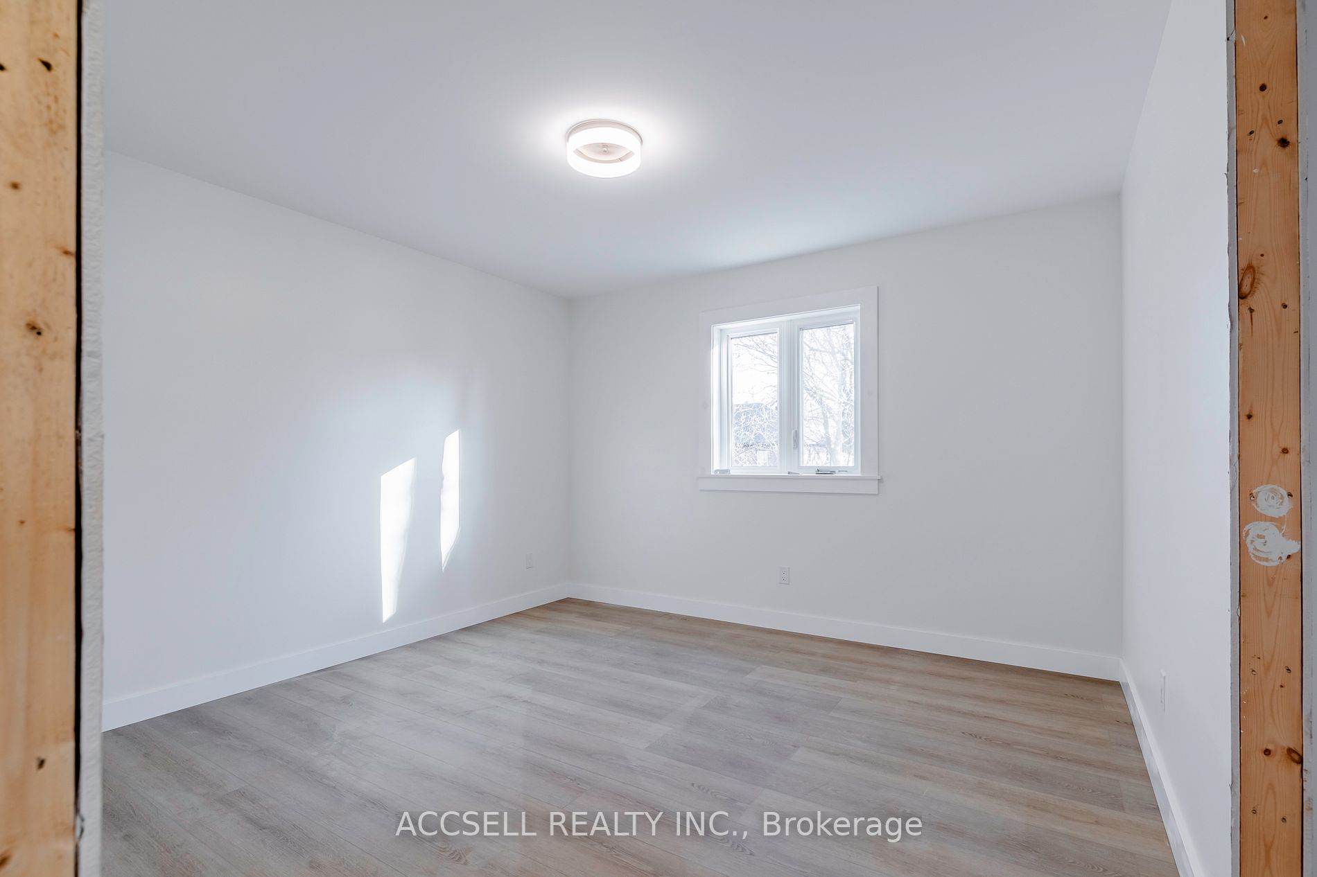21A Wellington St