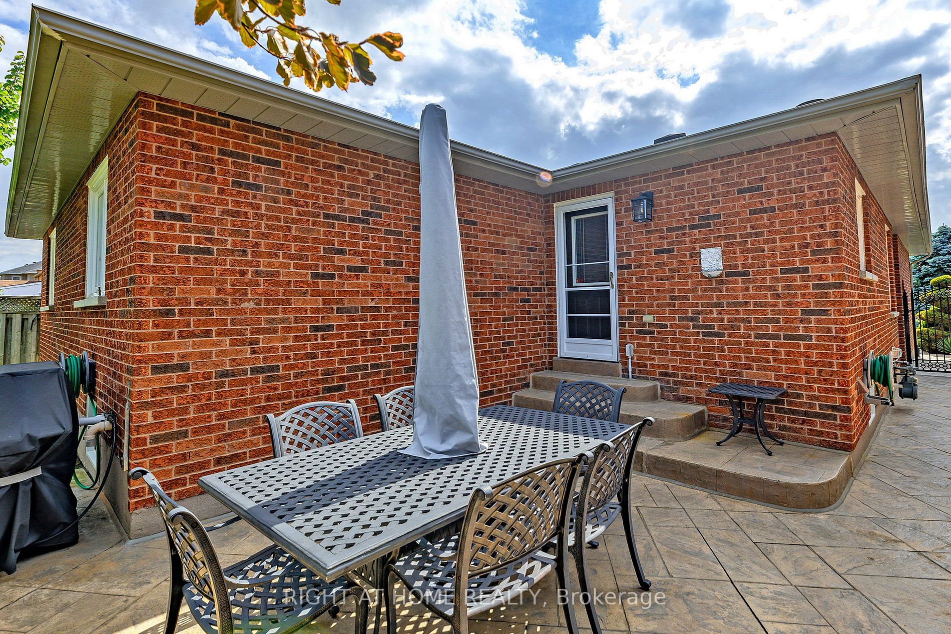 226 Avro Rd