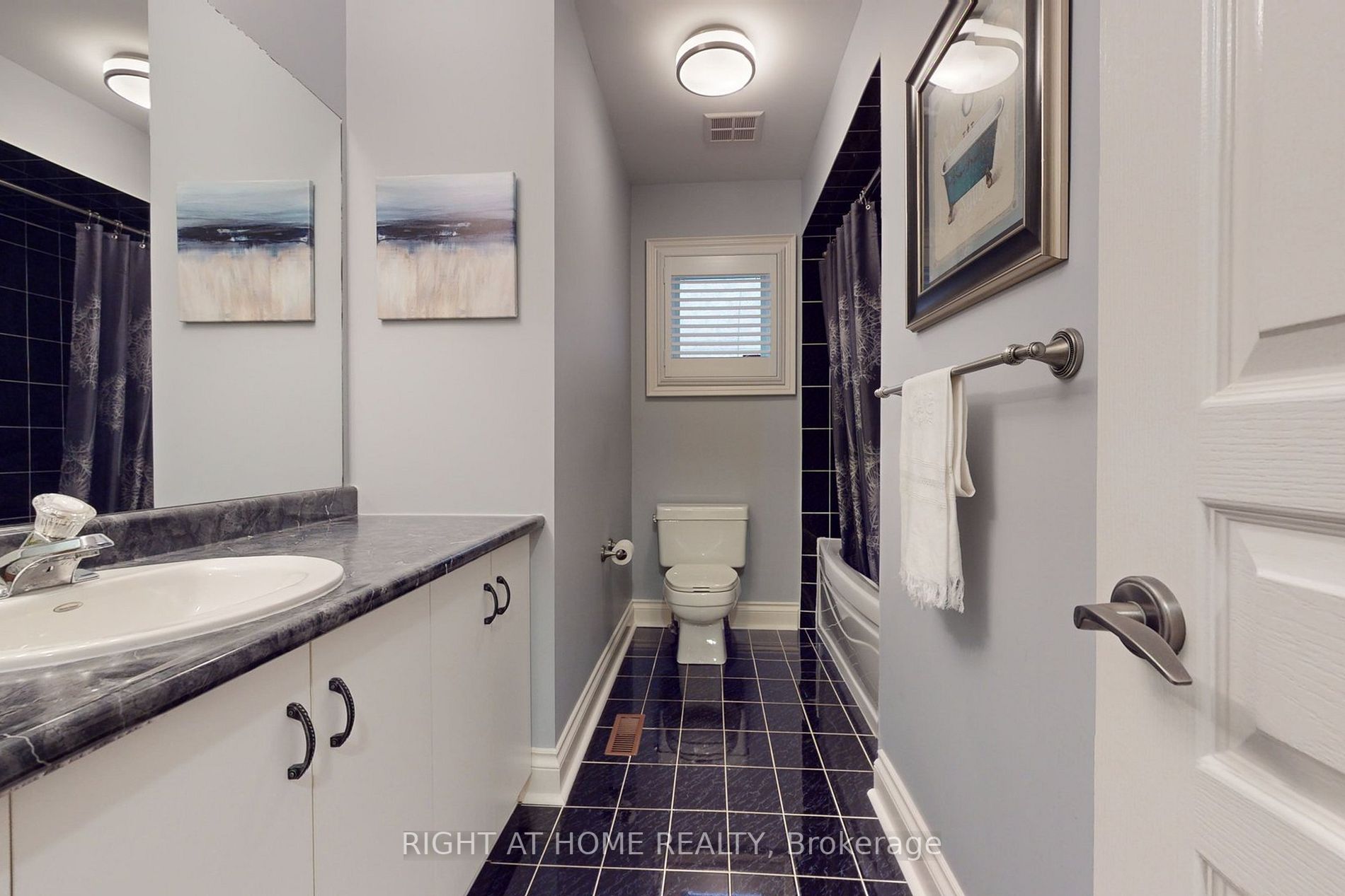 226 Avro Rd