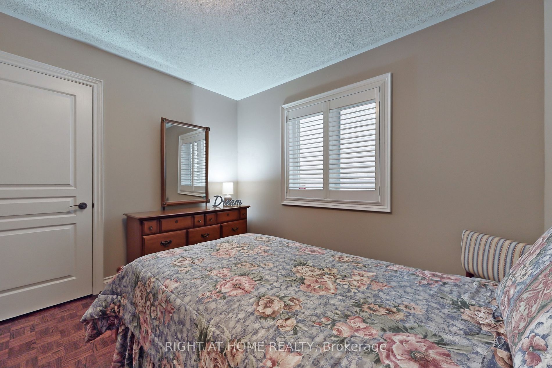 226 Avro Rd