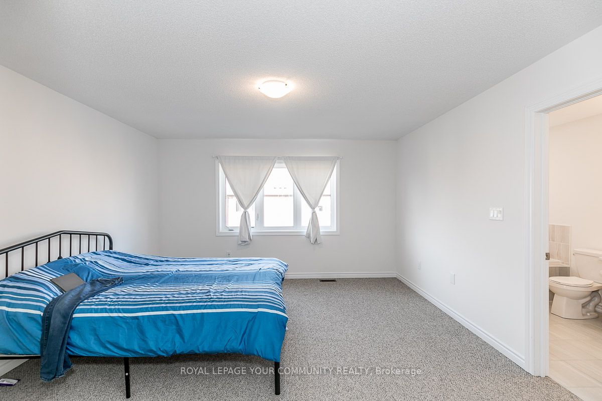 2203 Grainger Loop N