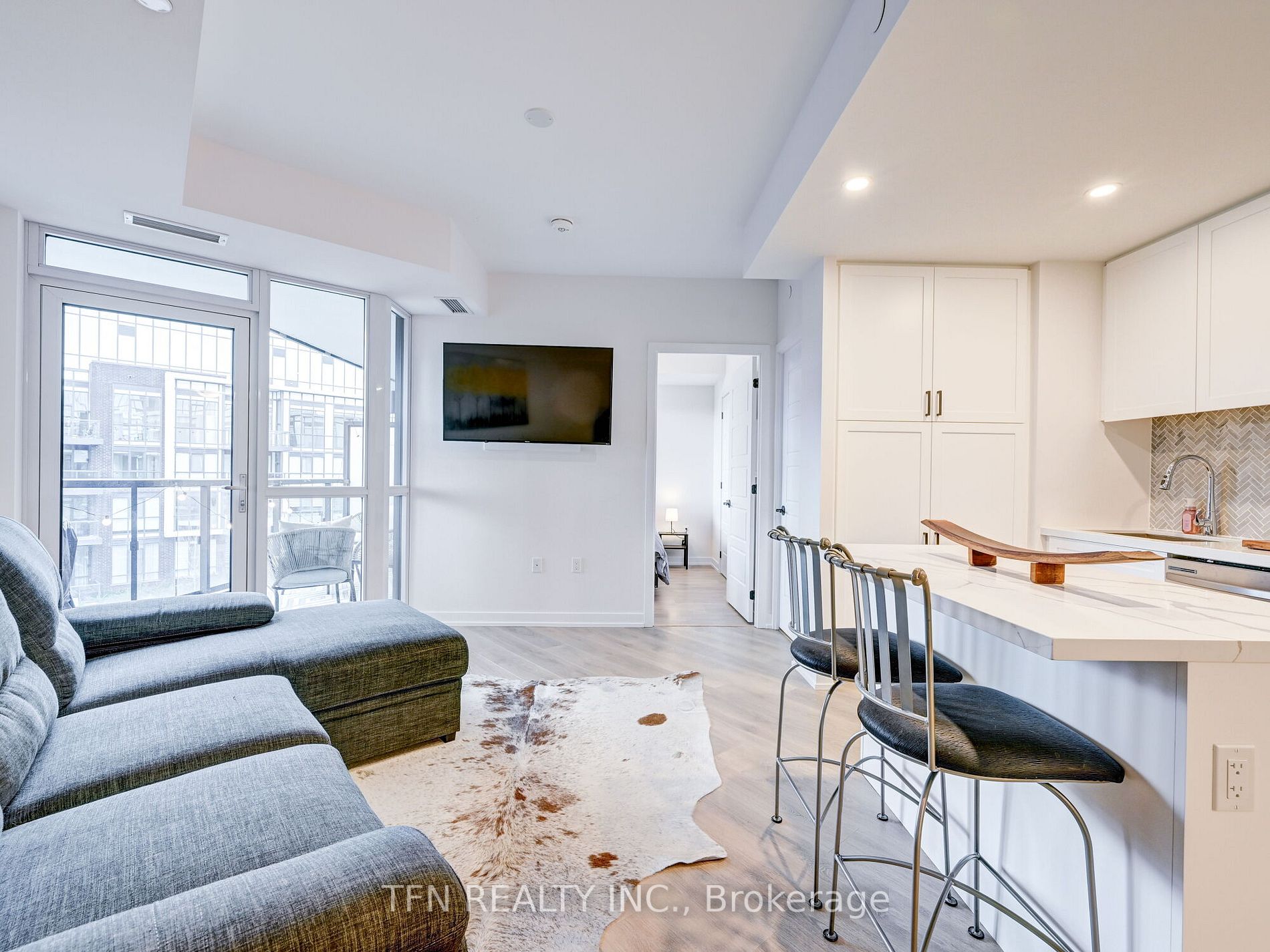 415 Sea Ray Ave, #327
