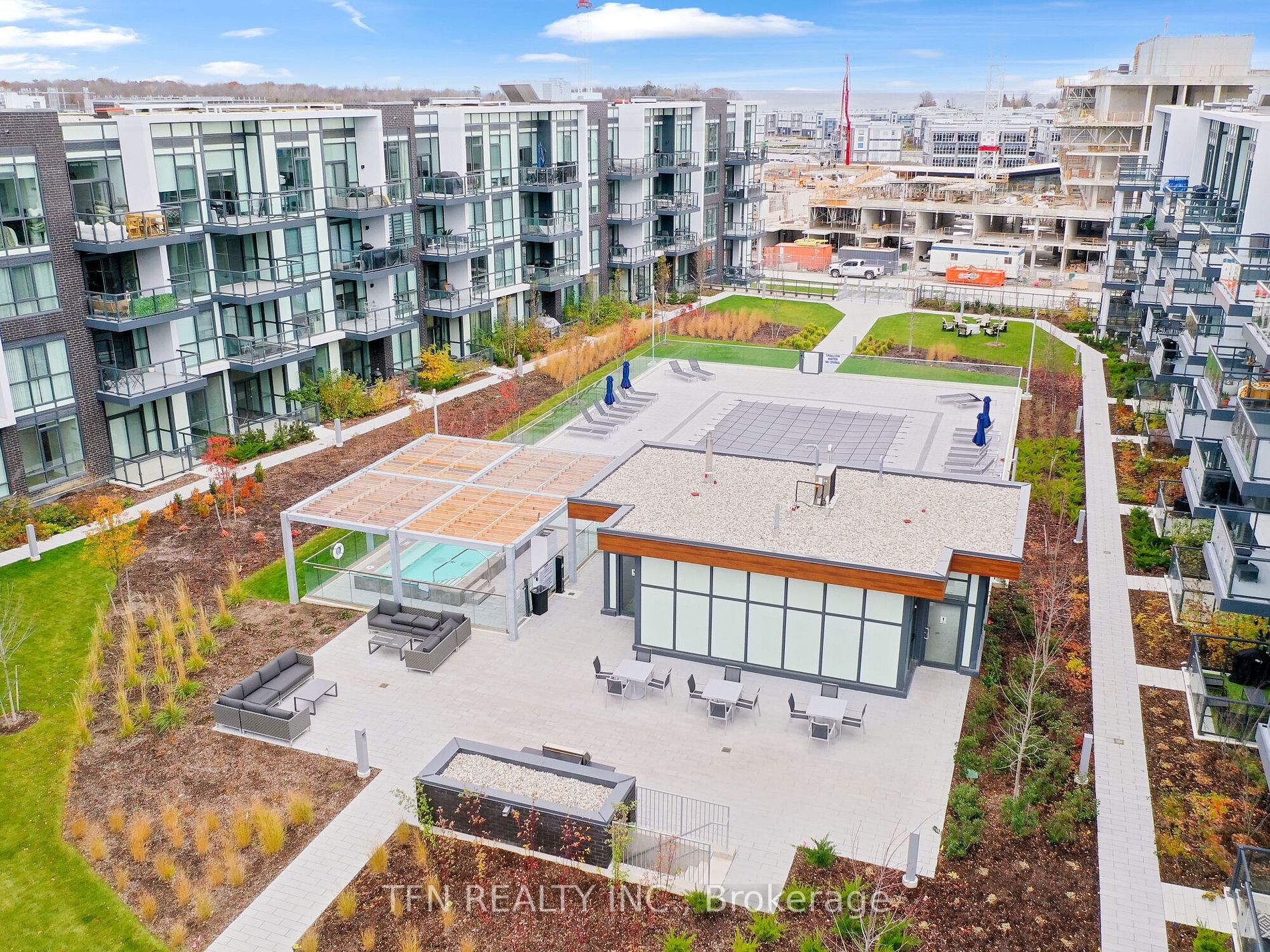415 Sea Ray Ave, #327