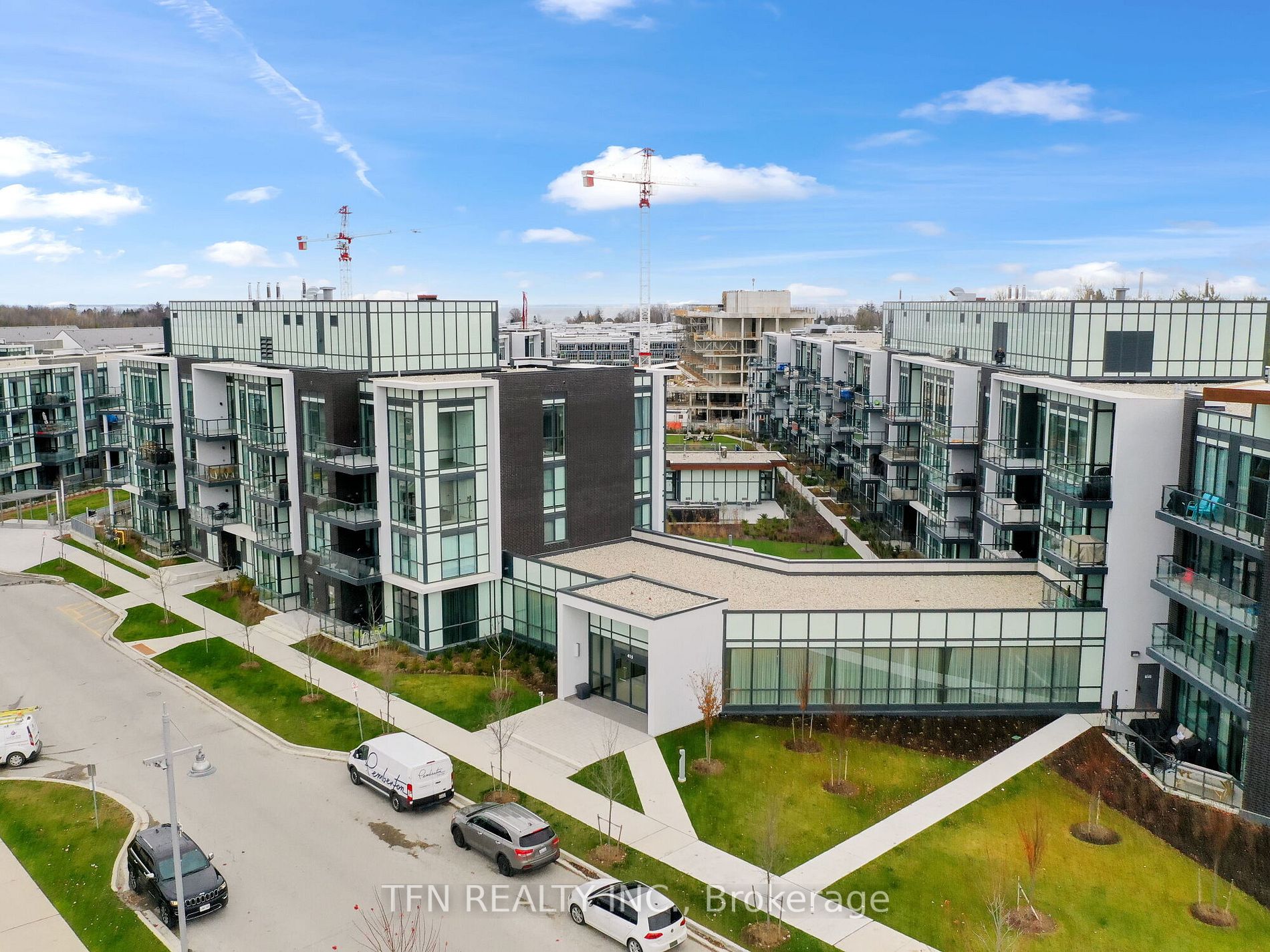 415 Sea Ray Ave, #327