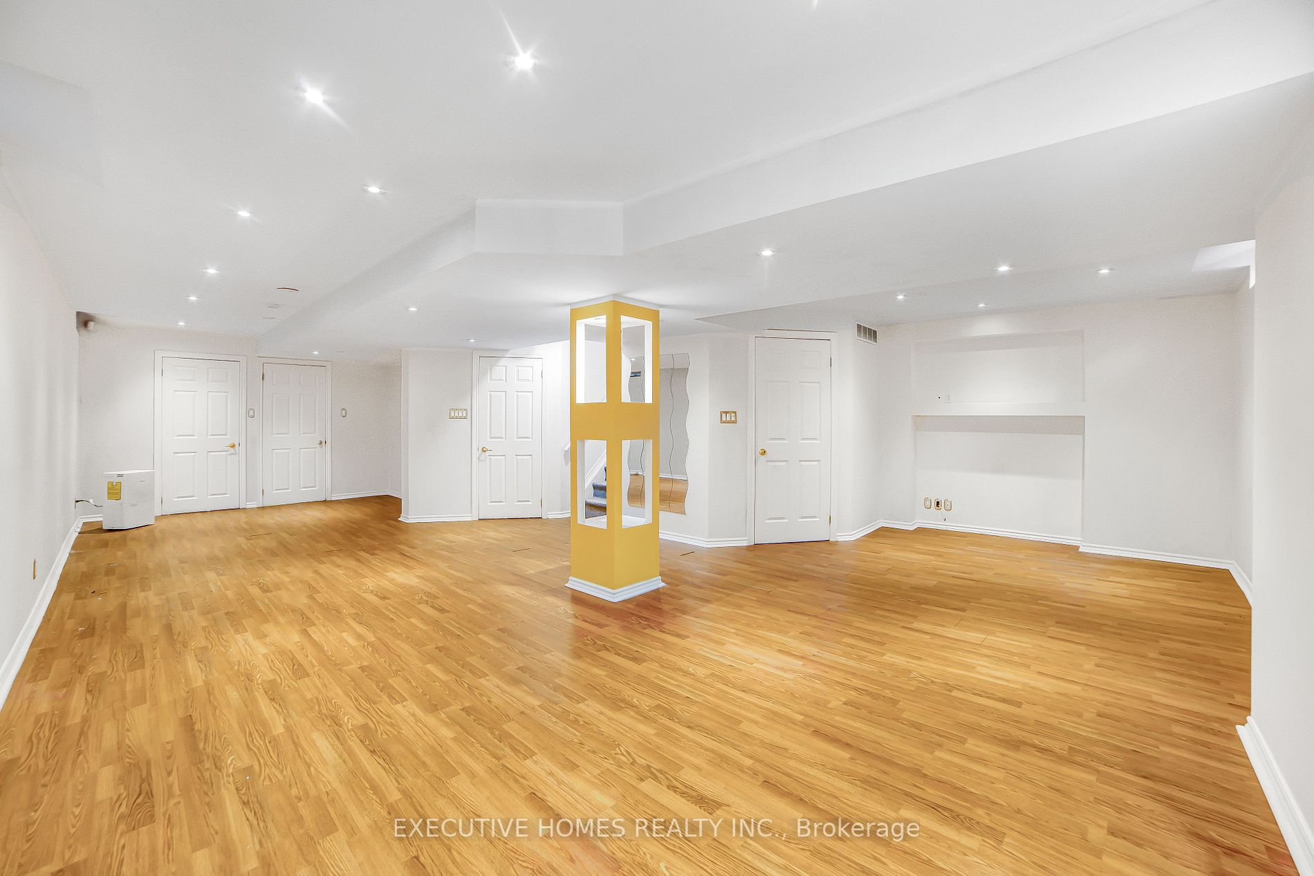 23 Mintwood Rd