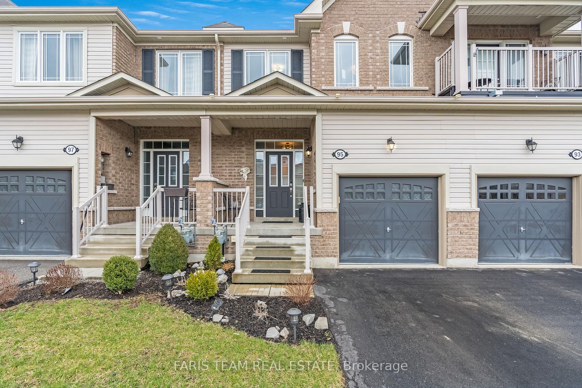 95 Sydie Lane