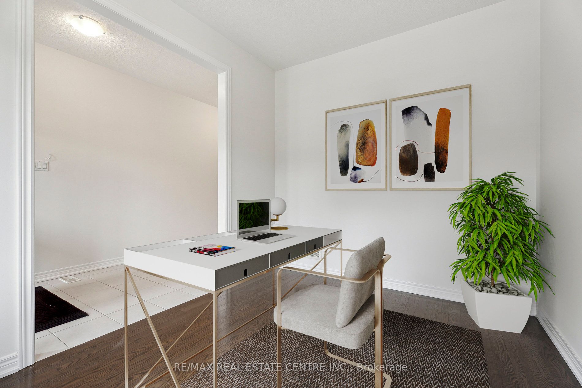 1042 Cole St