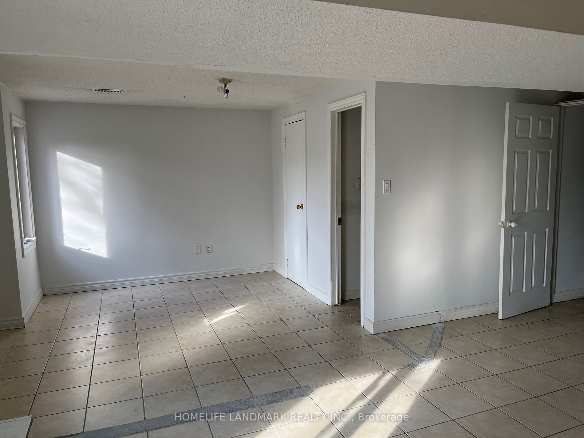 11 Beechgrove Cres